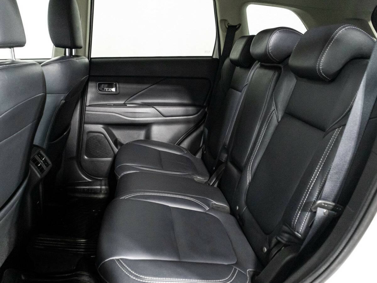 Митсубиши Оутлэндер б/у, 2020, Вариатор. Фото: #9