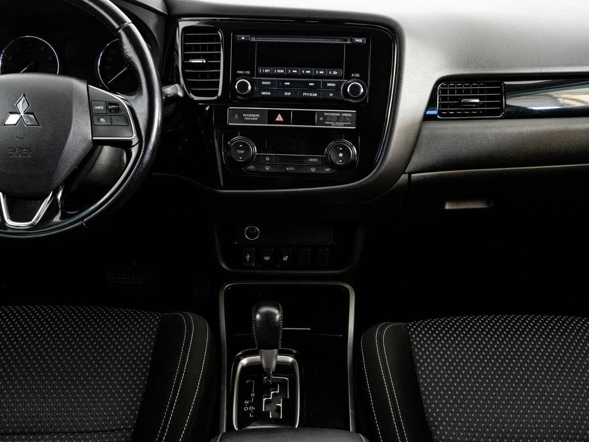 Митсубиши Оутлэндер б/у, 2020, Вариатор. Фото: #12