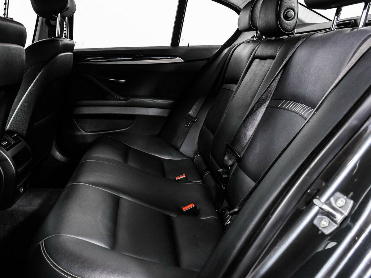 БМВ 5 серии б/у, 2015, Автоматическая. Фото: #12