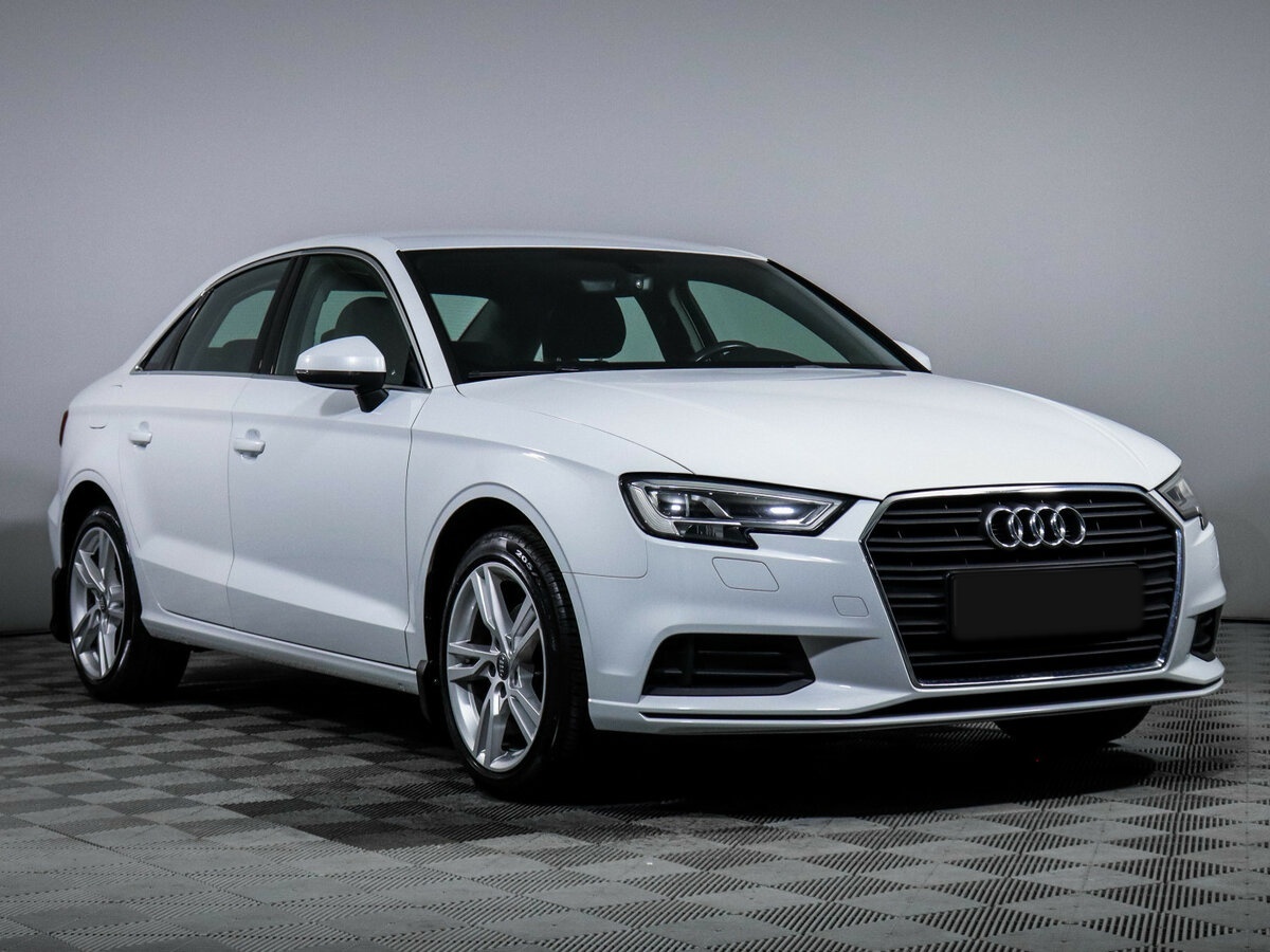 Ауди А3 б/у, 2018, Роботизированная. Фото: #2
