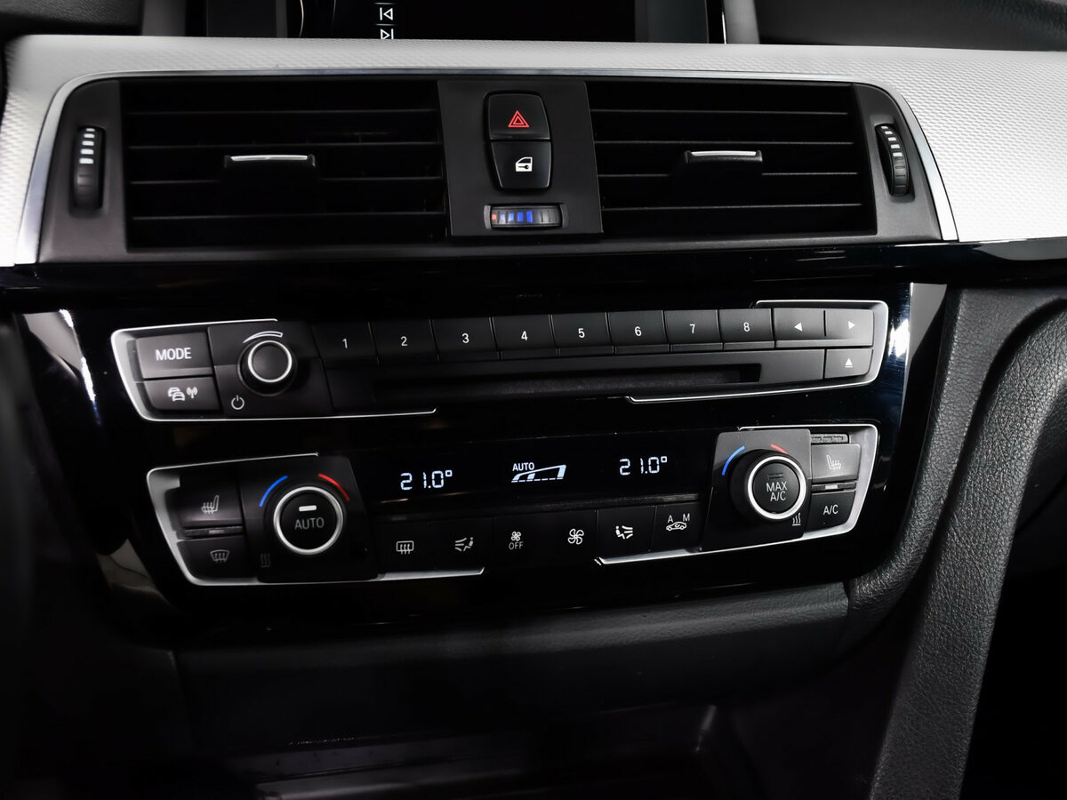 БМВ 3 серии б/у, 2016, Автоматическая. Фото: #14