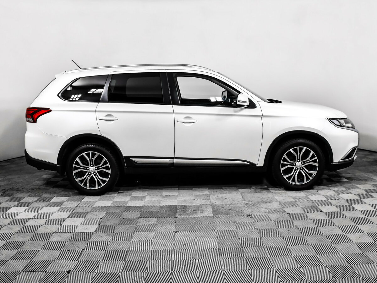 Митсубиши Оутлэндер б/у, 2016, Вариатор. Фото: #3