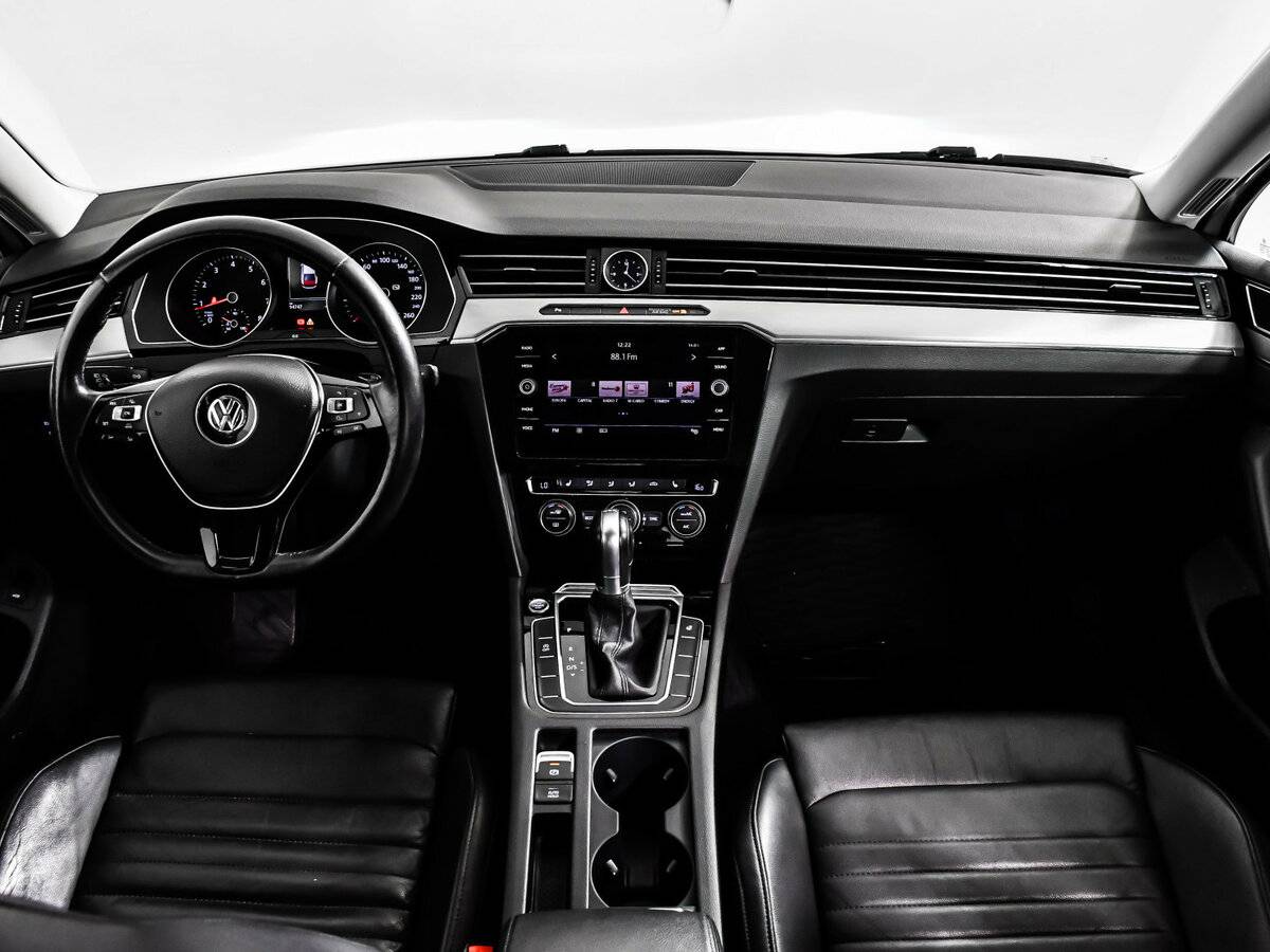 Фольксваген Пассат б/у, 2018, Роботизированная. Фото: #9