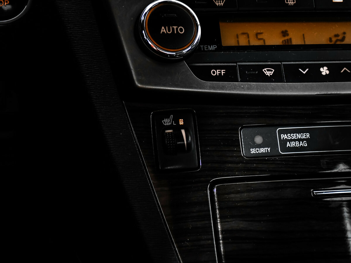 Тойота Авенсис б/у, 2012, Вариатор. Фото: #17