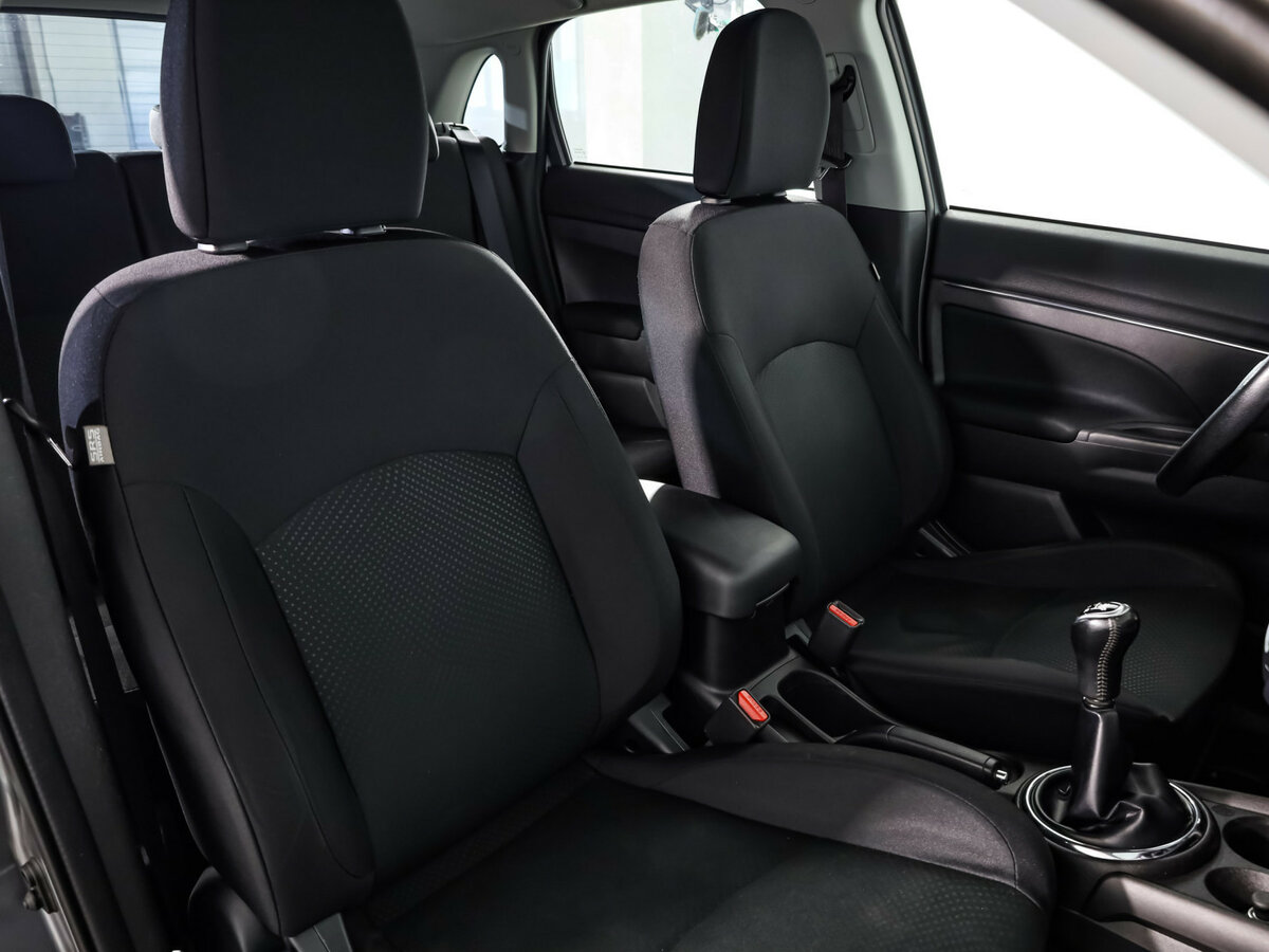 Митсубиши АС-Икс б/у, 2014, Механическая. Фото: #14