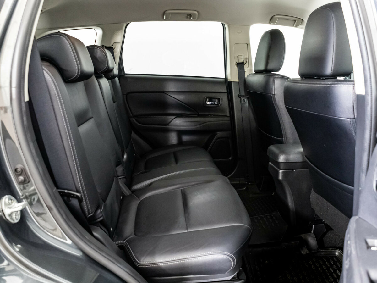 Митсубиши Оутлэндер б/у, 2018, Автоматическая. Фото: #15