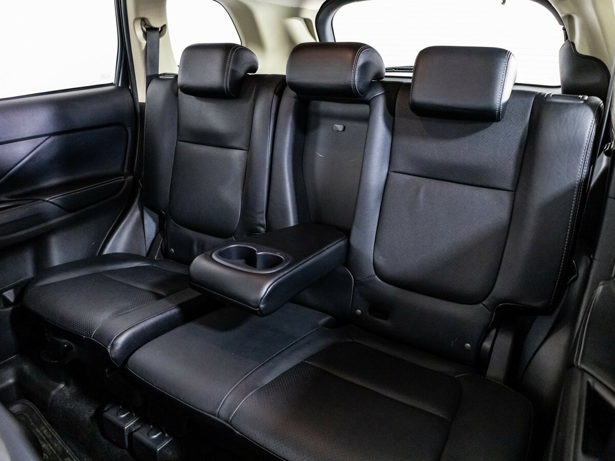 Митсубиши Оутлэндер б/у, 2018, Автоматическая. Фото: #16