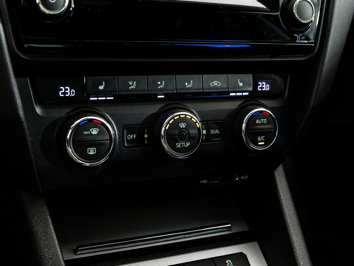 Шкода Октавия б/у, 2014, Роботизированная. Фото: #10