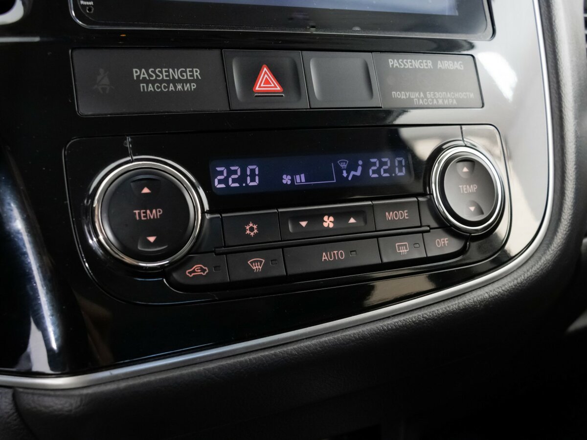 Митсубиши Оутлэндер б/у, 2017, Автоматическая. Фото: #18