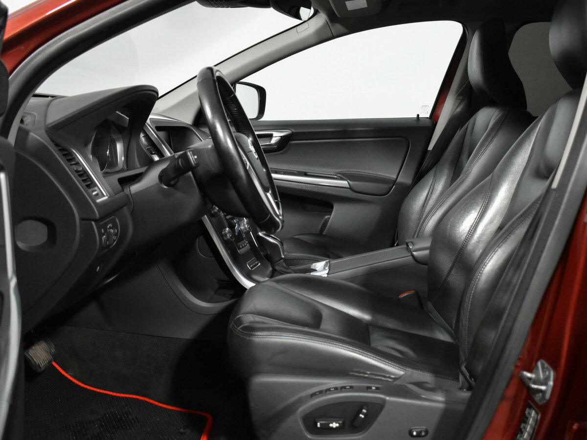 Вольво ИксЦ60 б/у, 2015, Автоматическая. Фото: #9