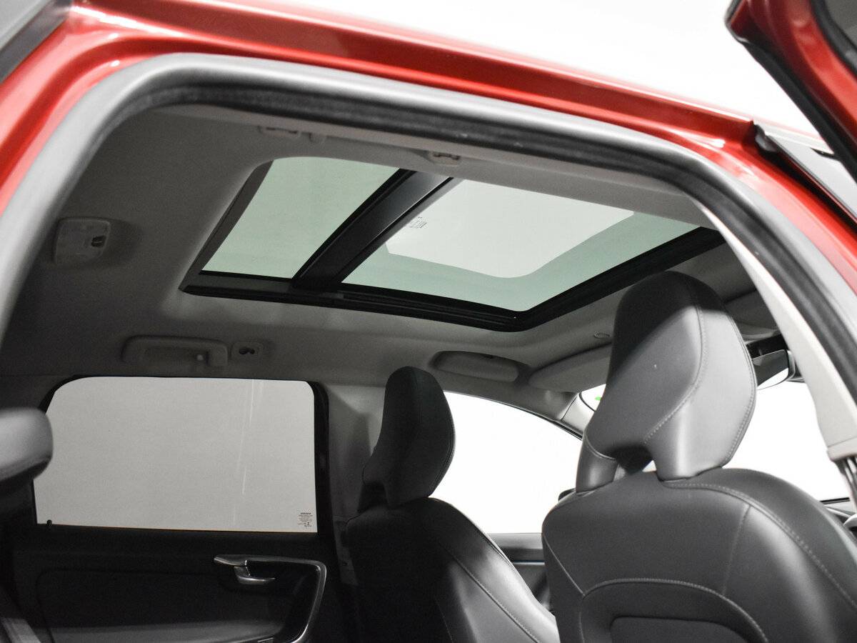 Вольво ИксЦ60 б/у, 2015, Автоматическая. Фото: #14