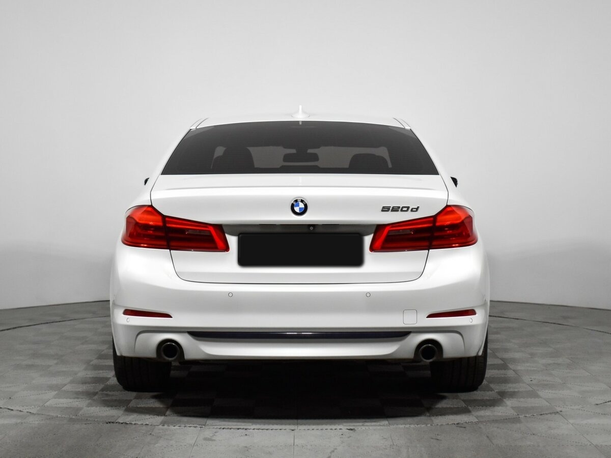 БМВ 5 серии б/у, 2017, Автоматическая. Фото: #4