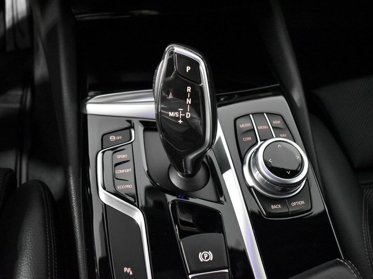 БМВ 5 серии б/у, 2017, Автоматическая. Фото: #7