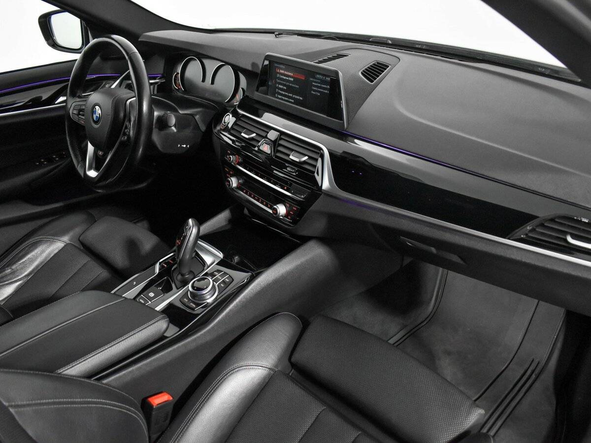 БМВ 5 серии б/у, 2017, Автоматическая. Фото: #11