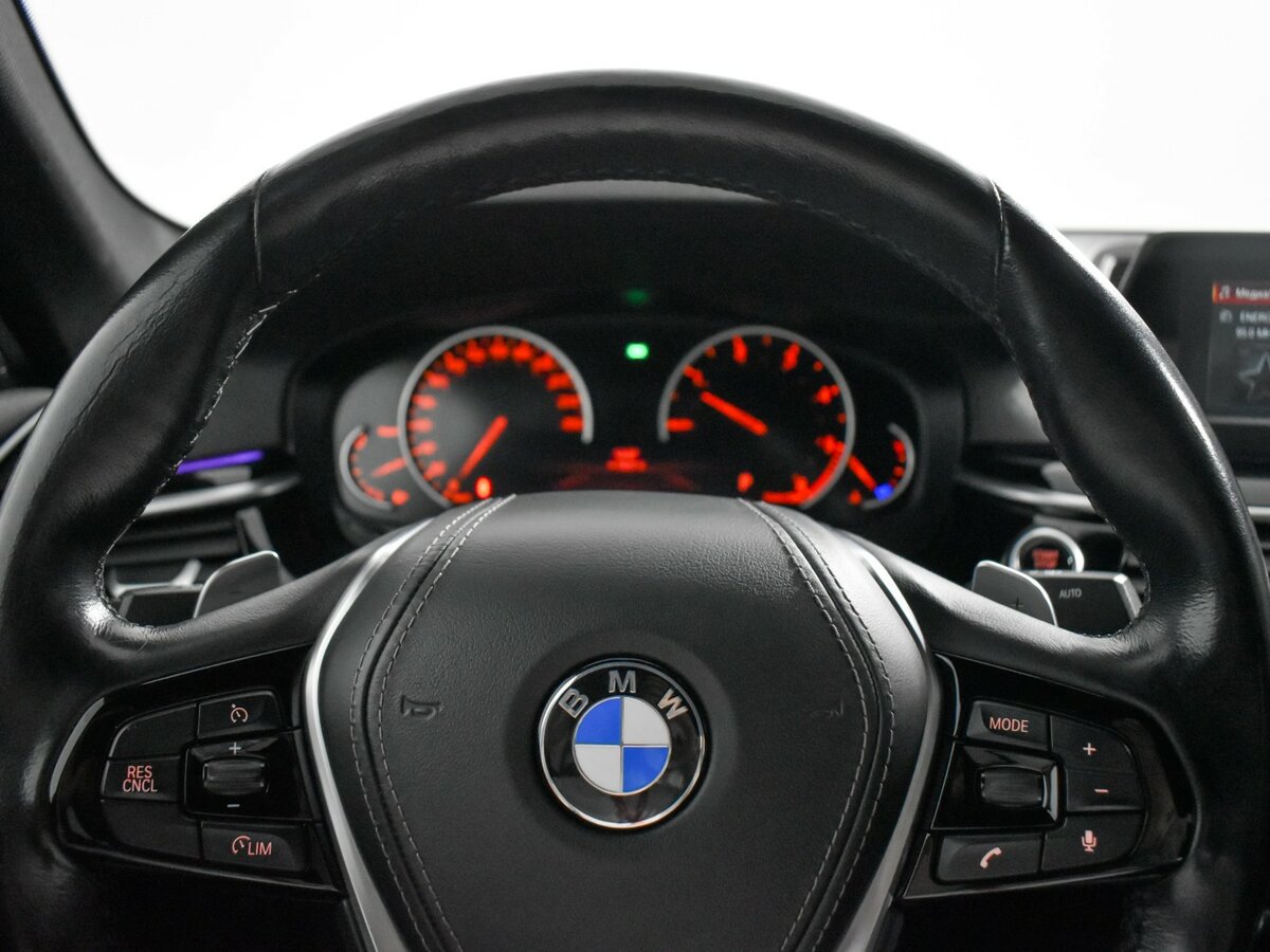 БМВ 5 серии б/у, 2017, Автоматическая. Фото: #17