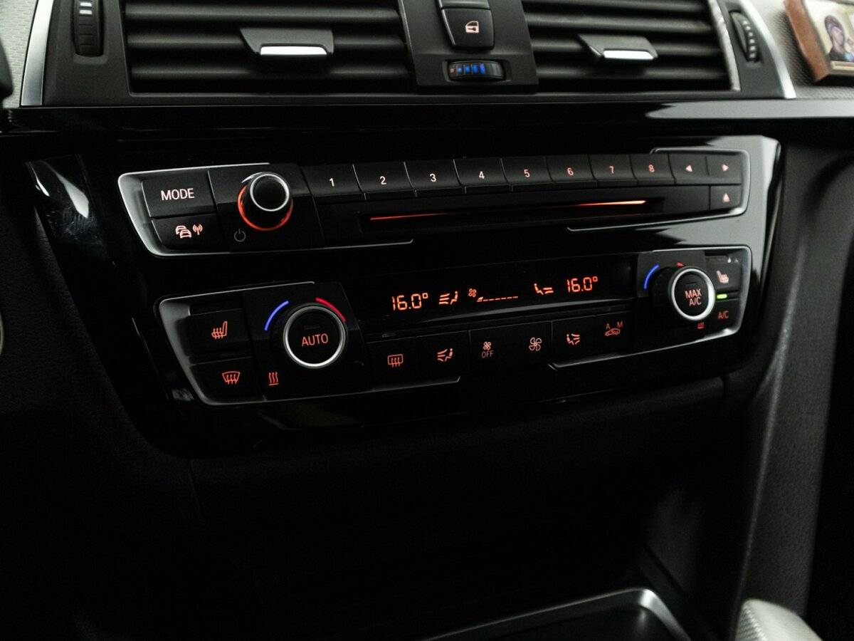 БМВ 3 серии б/у, 2016, Автоматическая. Фото: #16