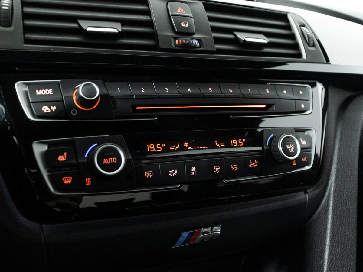 БМВ 3 серии б/у, 2017, Автоматическая. Фото: #17