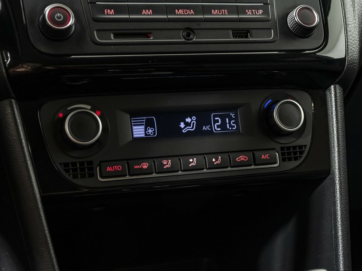 Фольксваген Поло б/у, 2018, Автоматическая. Фото: #12