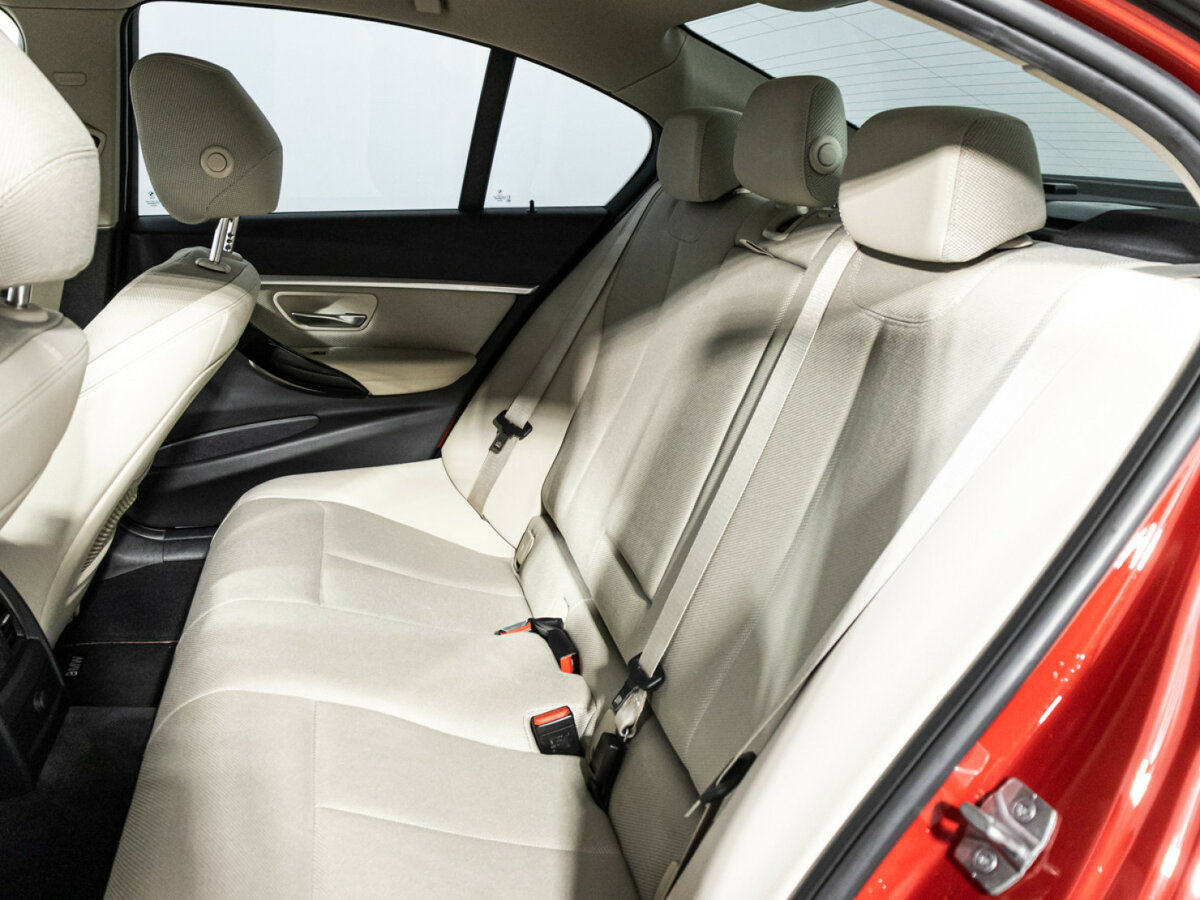 БМВ 3 серии б/у, 2016, Автоматическая. Фото: #9