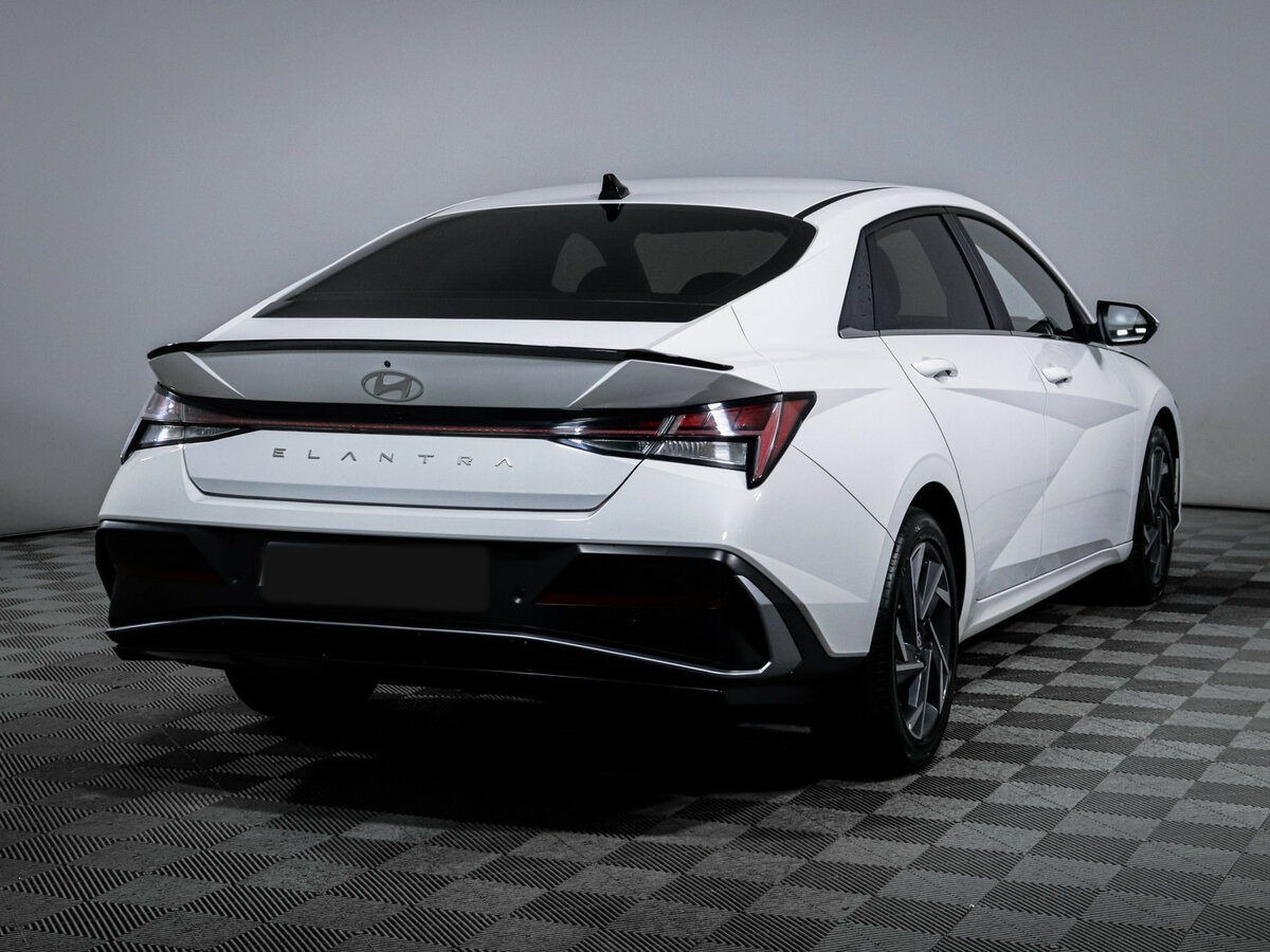 Хендай Елантра б/у, 2024, Вариатор. Фото: #3
