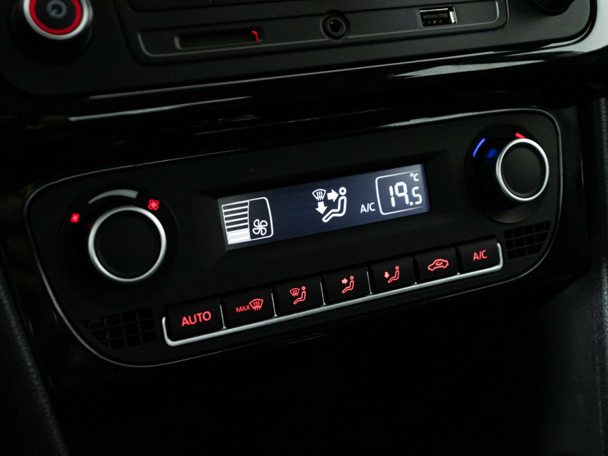 Фольксваген Поло б/у, 2017, Автоматическая. Фото: #14