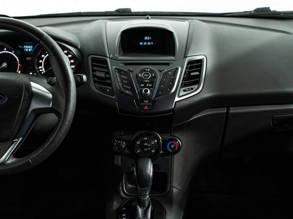 Форд Фиеста б/у, 2015, Роботизированная. Фото: #13