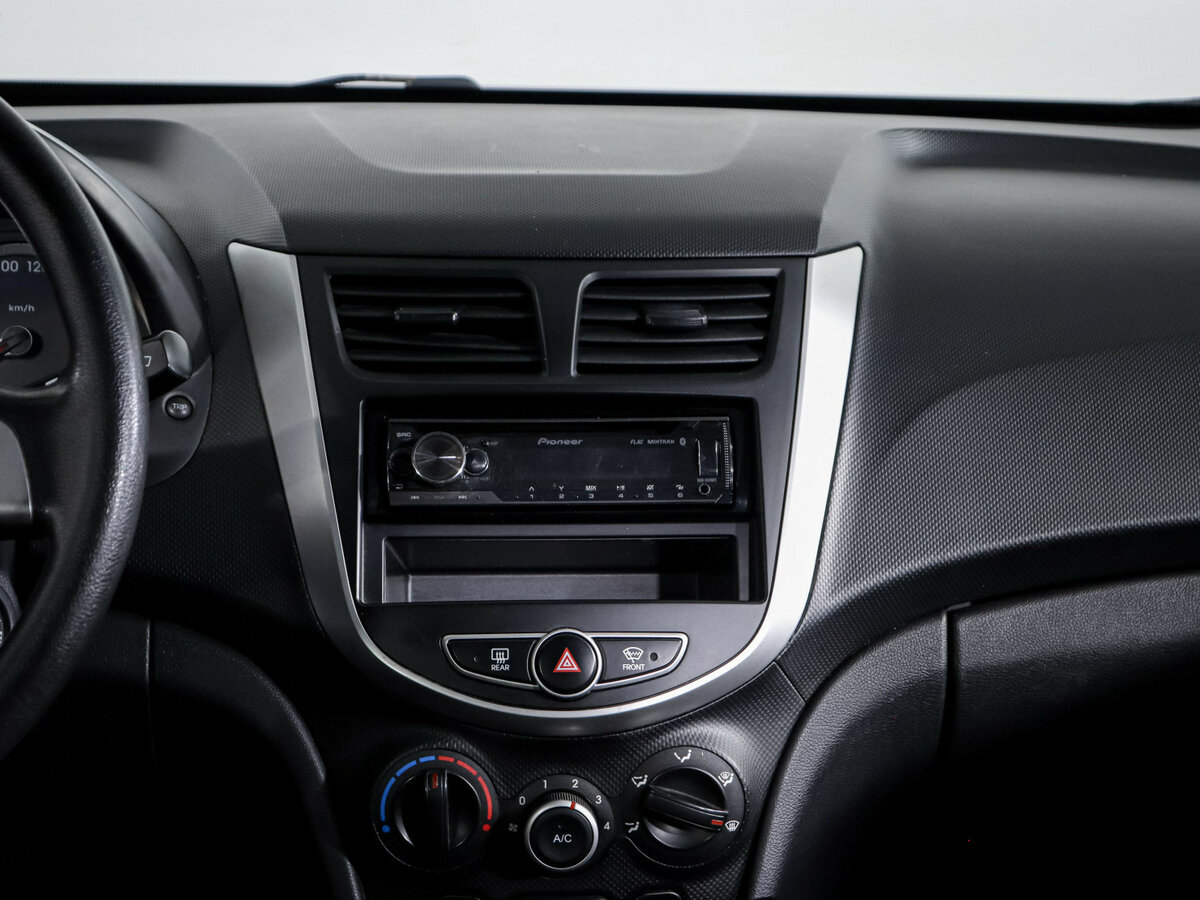 Хендай Солярис б/у, 2013, Автоматическая. Фото: #10