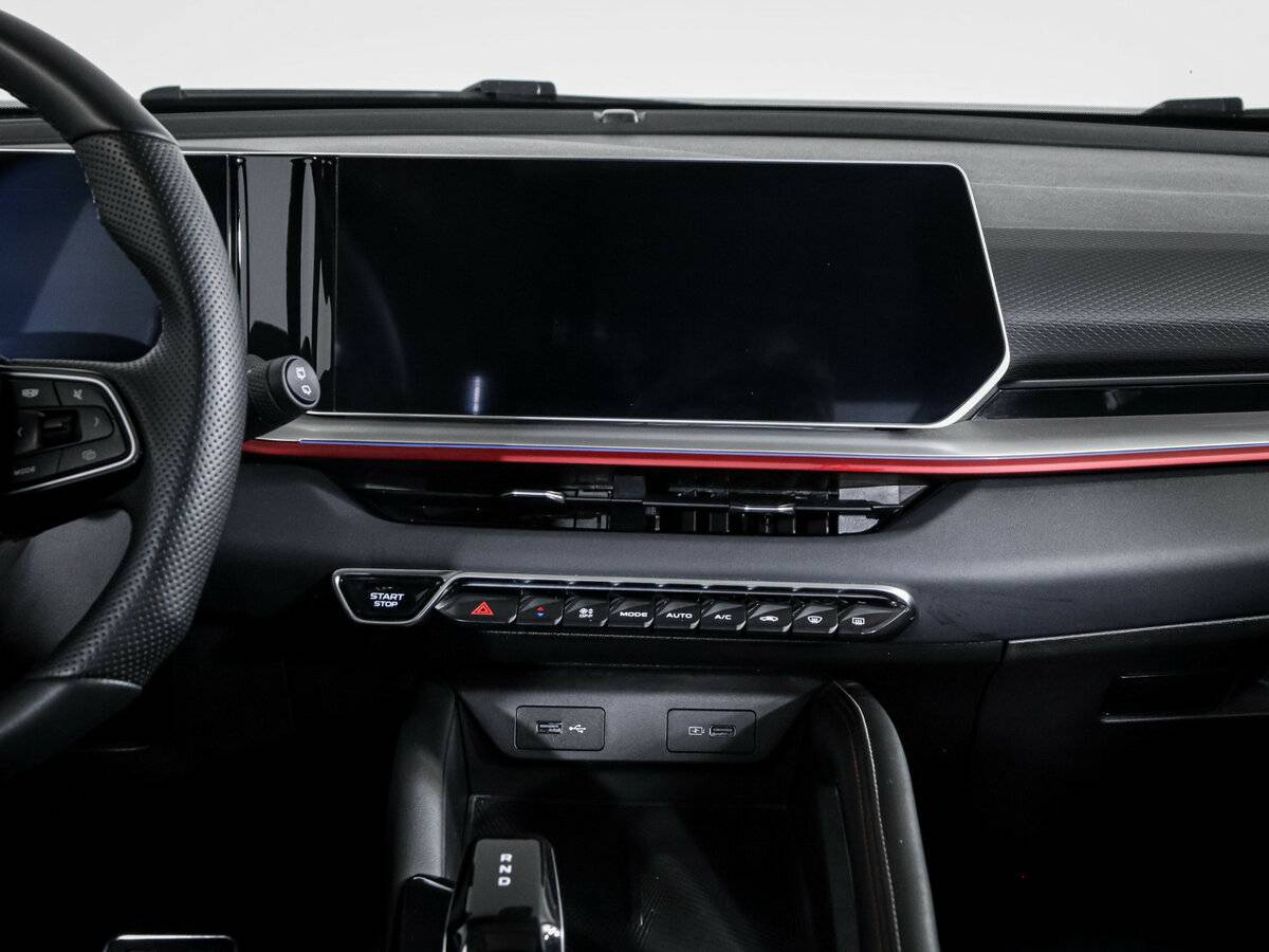 Джили Кулрэй б/у, 2024, Роботизированная. Фото: #9