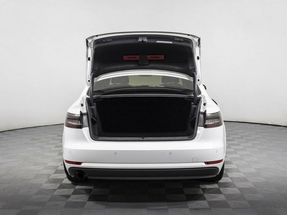 Ауди А4 б/у, 2018, Роботизированная. Фото: #18