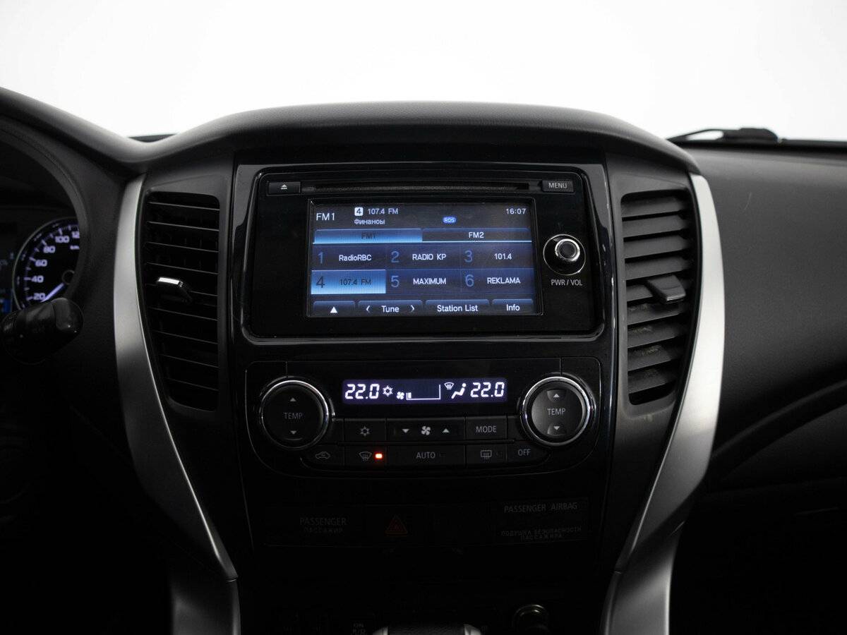 Митсубиши Паджеро Спорт б/у, 2016, Автоматическая. Фото: #7