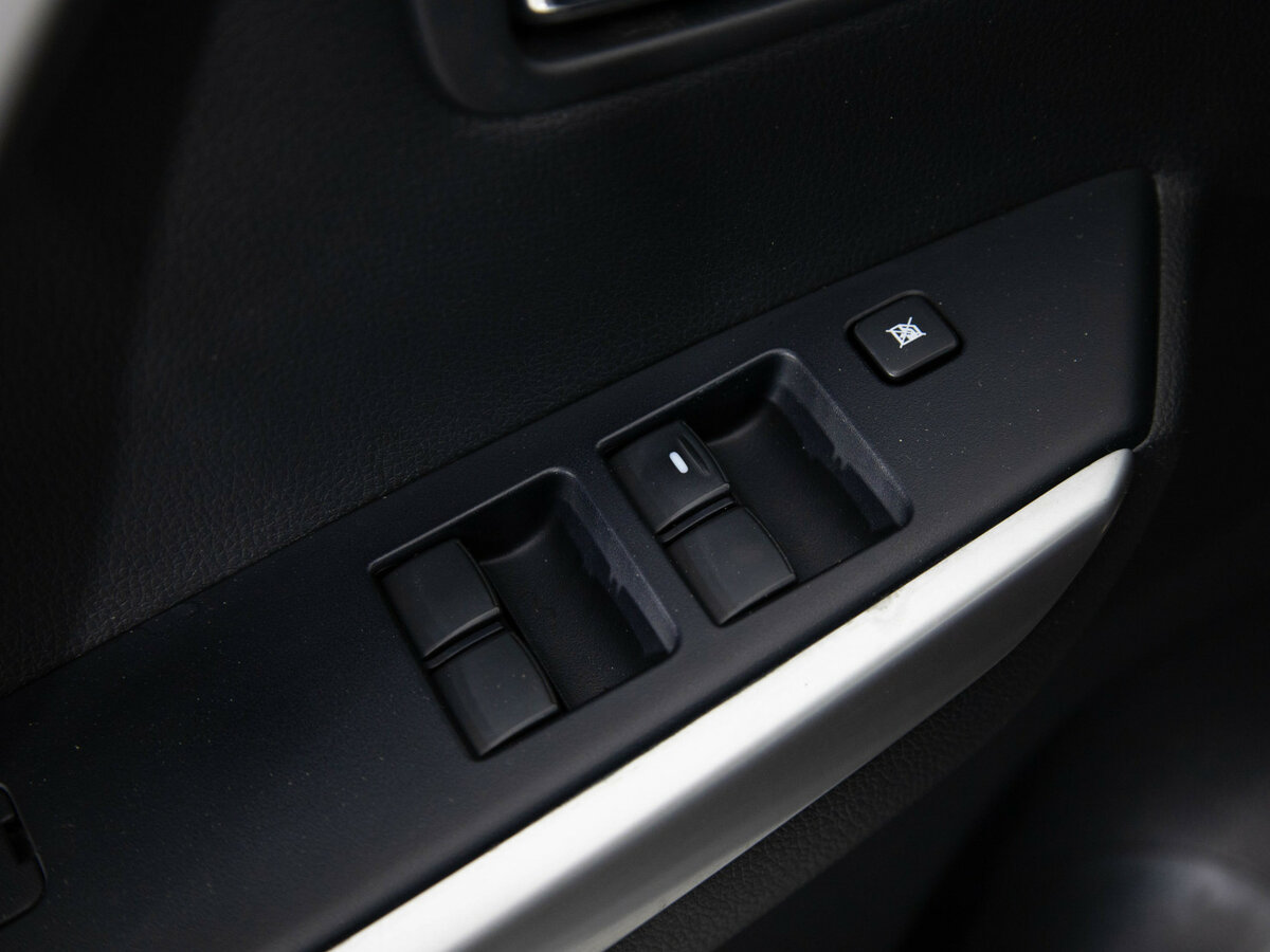 Митсубиши Паджеро Спорт б/у, 2016, Автоматическая. Фото: #9