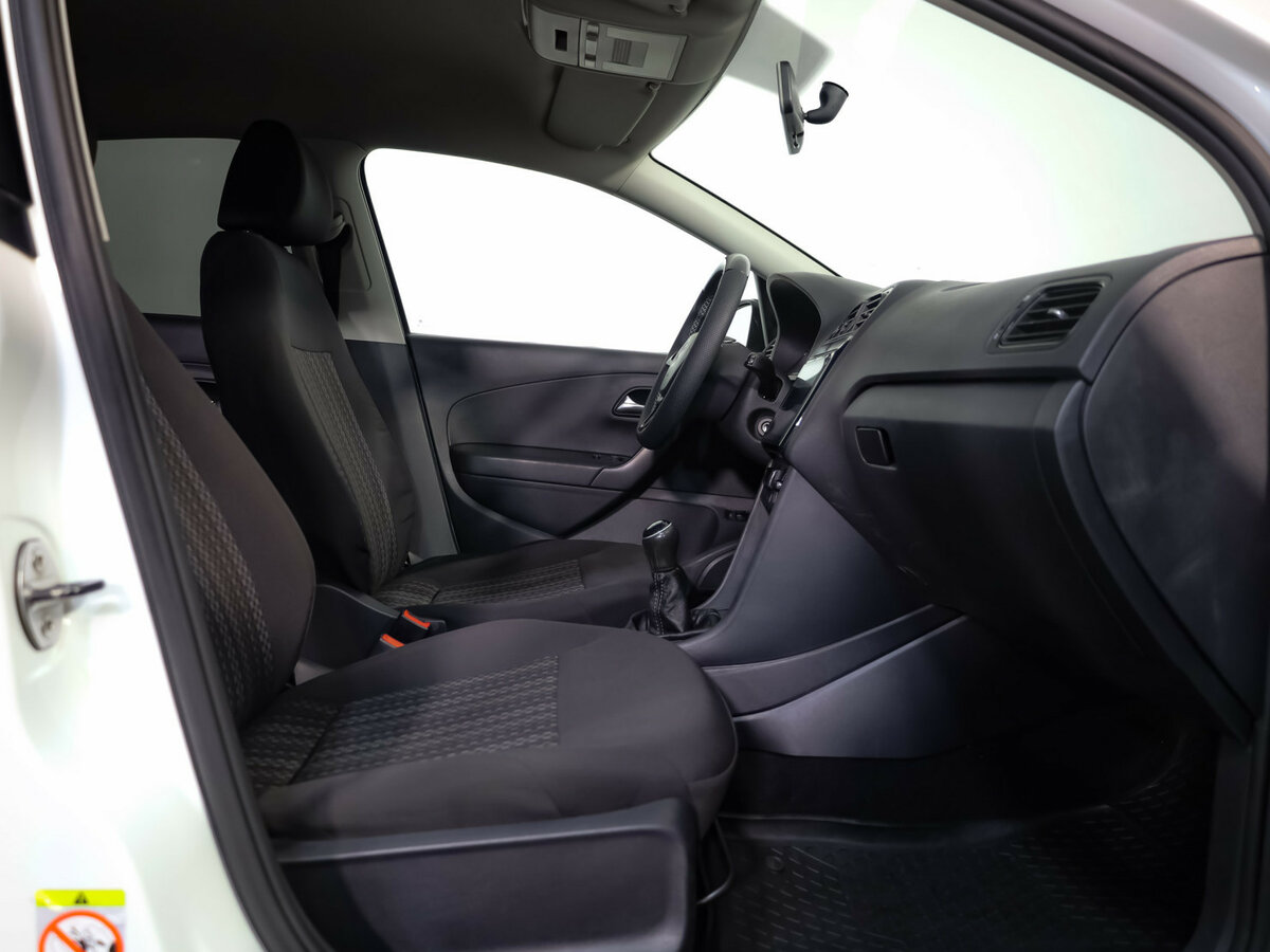 Фольксваген Поло б/у, 2018, Механическая. Фото: #14