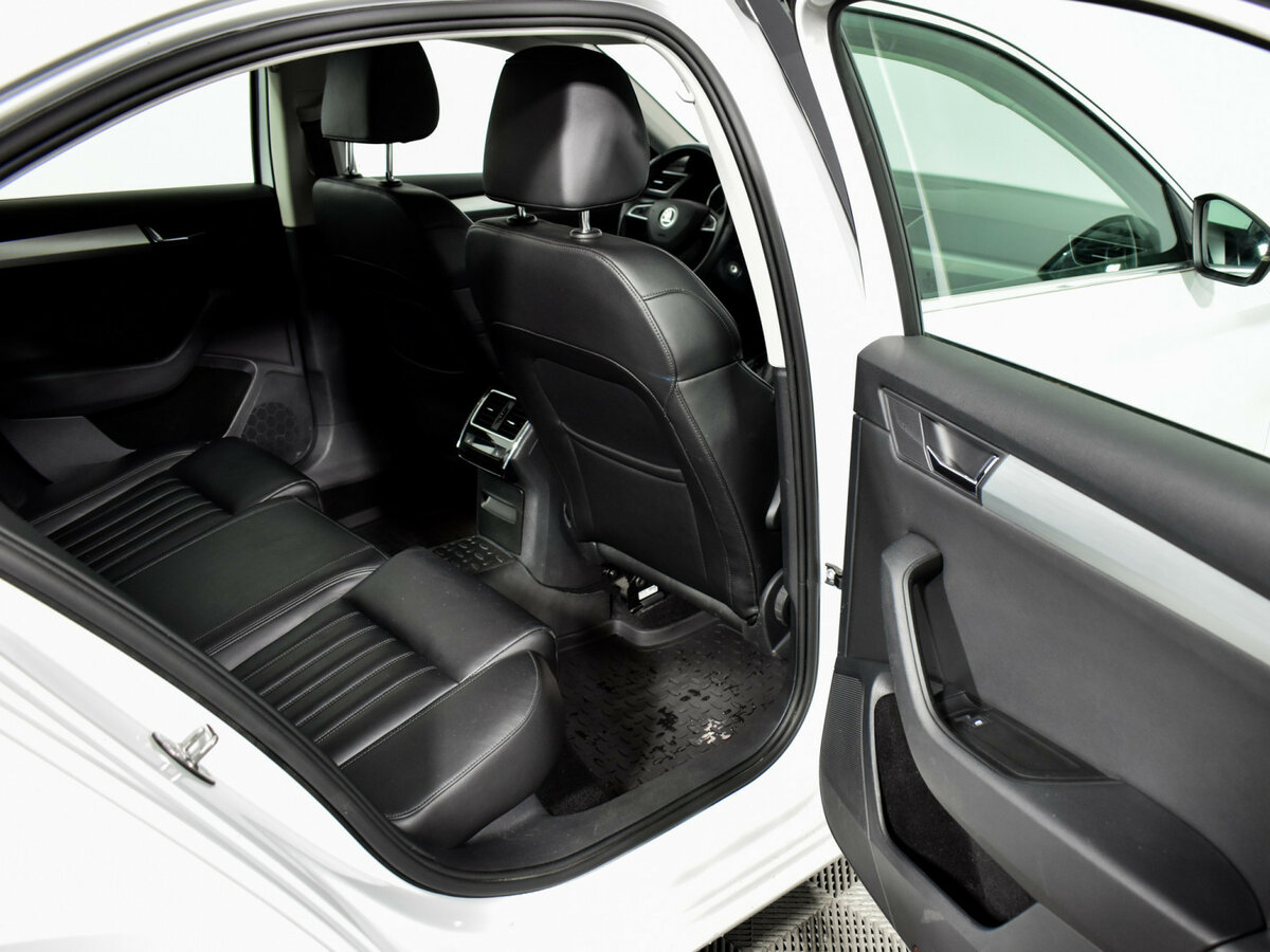 Шкода Суперб б/у, 2018, Роботизированная. Фото: #9