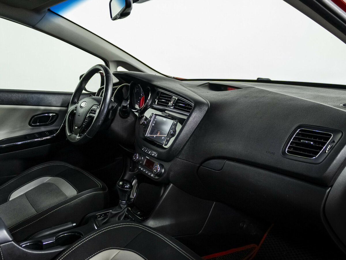 Киа Сид б/у, 2017, Роботизированная. Фото: #8