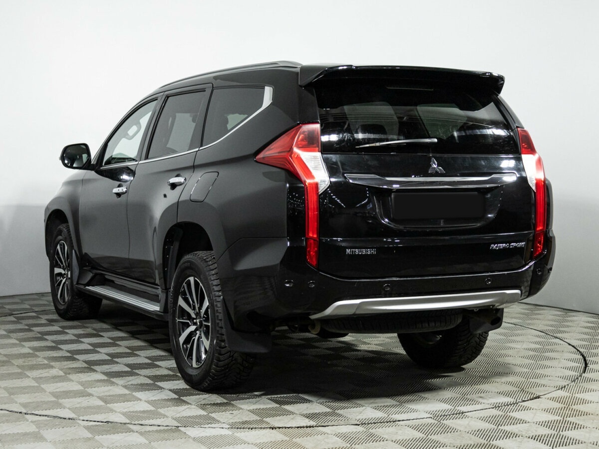 Митсубиши Паджеро Спорт б/у, 2017, Автоматическая. Фото: #5